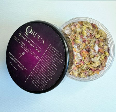 Queen’s Oasis Soak